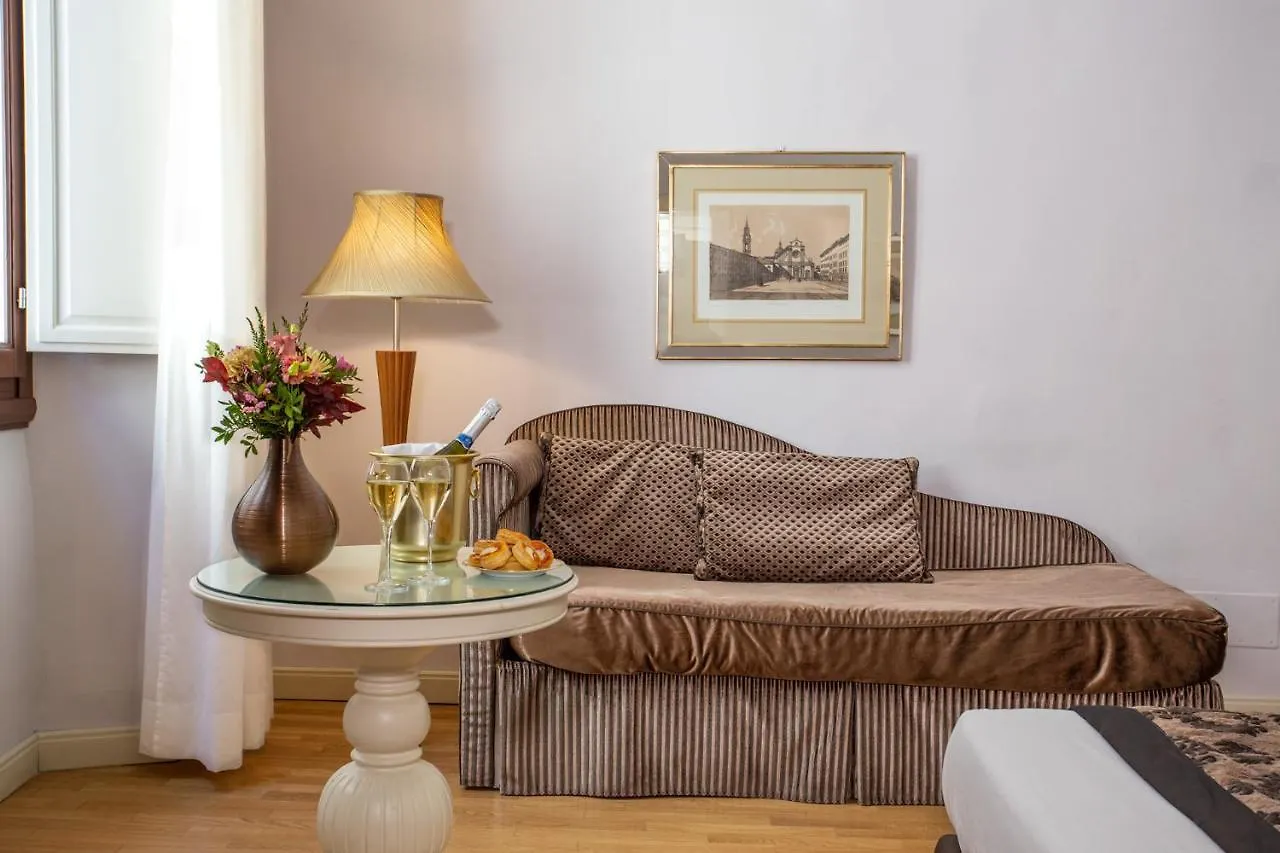 Hotel del Corso Florencia 3*,