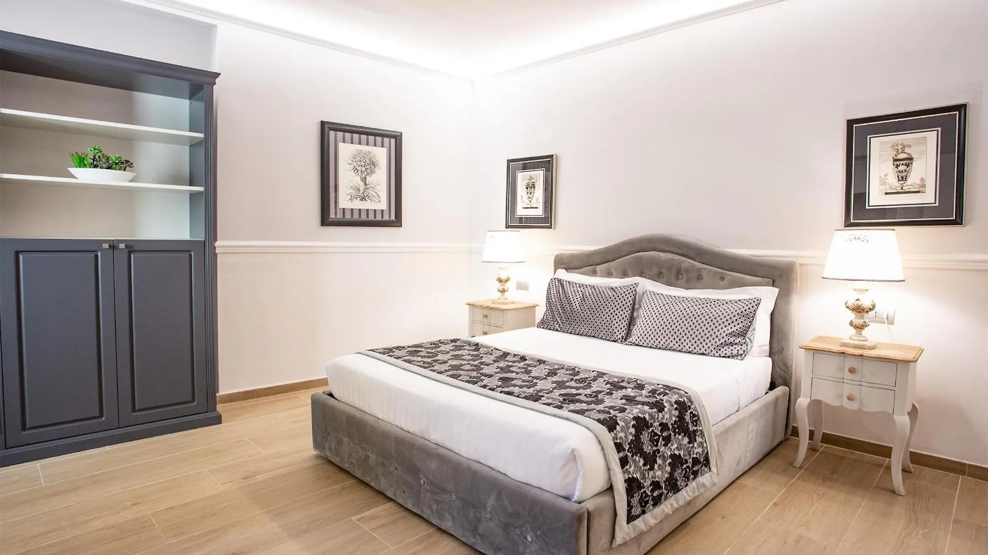 ***  Hotel del Corso Florencia Italia